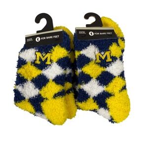 Michigan Wolverines Fuzzy Socks NCAA One Size‎ Fits Most Men 5-12 Women 6-11